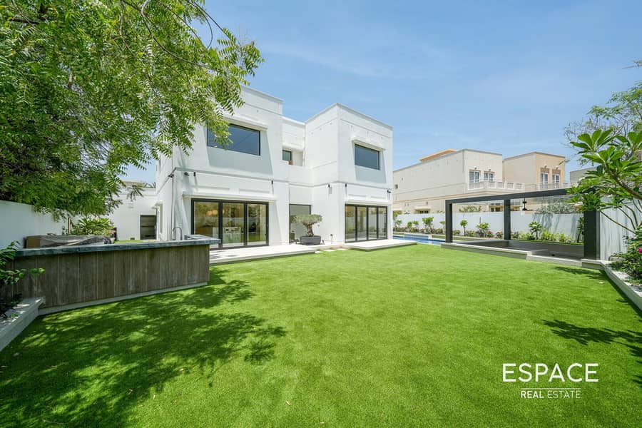 位于芳草青青,芳草青青9号 5 卧室的别墅 15000000 AED - 5993825 位于芳草青青,芳草青青9号 5 卧室的别墅 15000000 AED - 5993825
