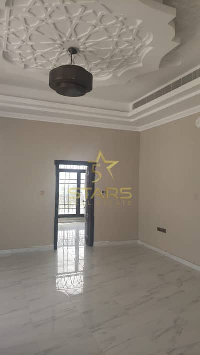 7 Bedroom Villa for Sale in Al Qarayen, Sharjah - WhatsApp Image 2025-05-13 at 17.10. 45 (1). jpeg