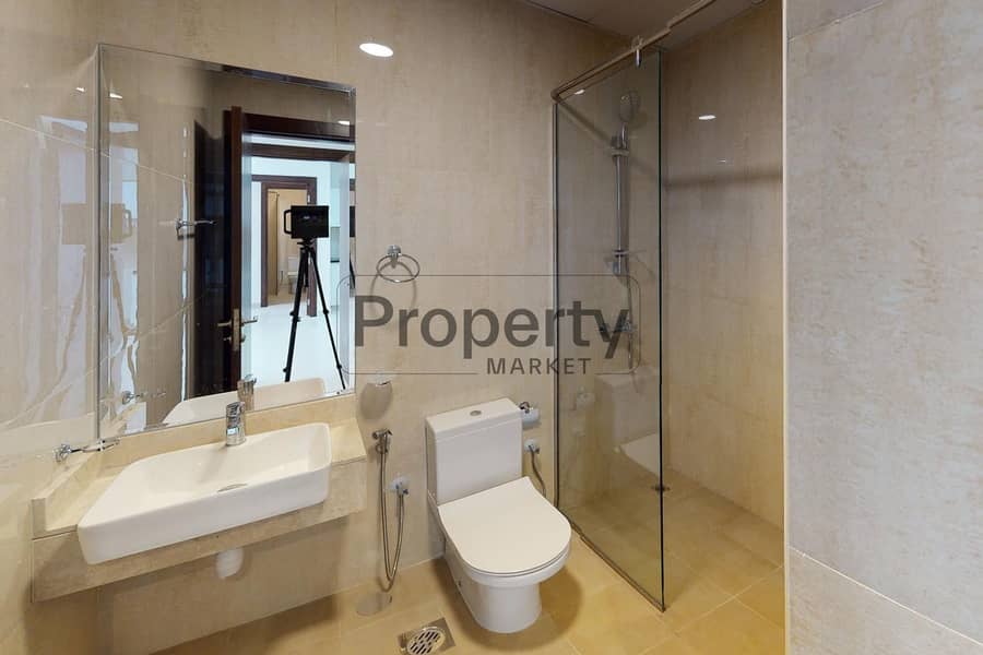 11 Al-Jaddaf-Binghatti-Gateway-2BR-Bathroom(1). jpg