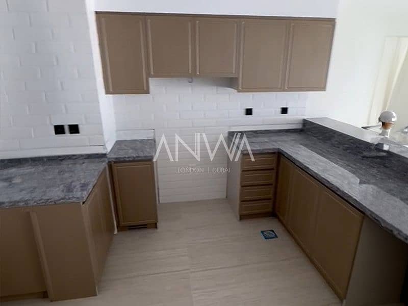 6 kitchen. jpg