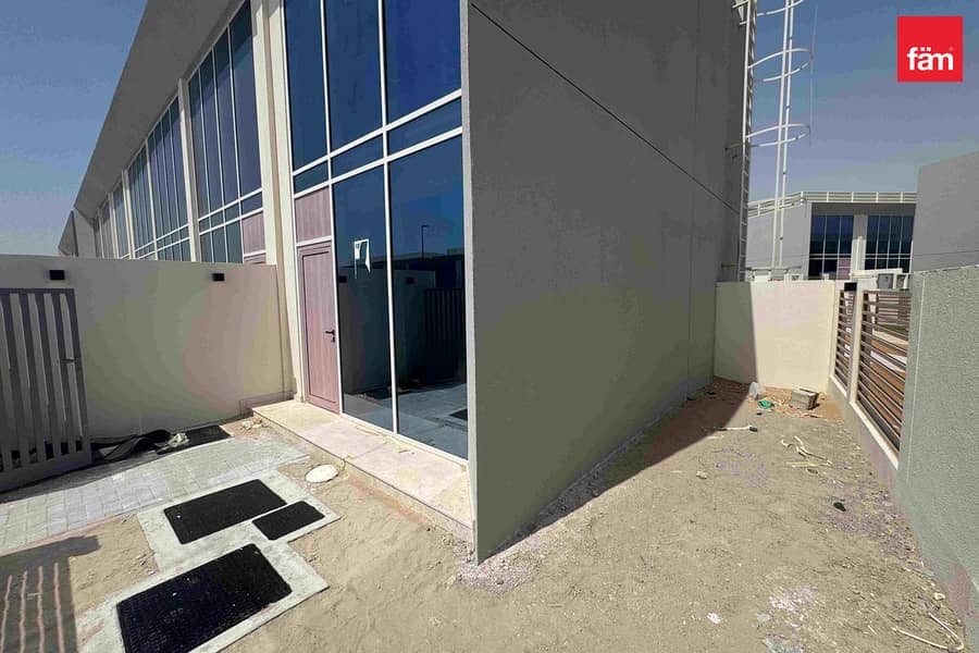 位于迪拜乐园,鲁康社区,鲁康3区 1 卧室的联排别墅 85000 AED - 11635765 位于迪拜乐园,鲁康社区,鲁康3区 1 卧室的联排别墅 85000 AED - 11635765
