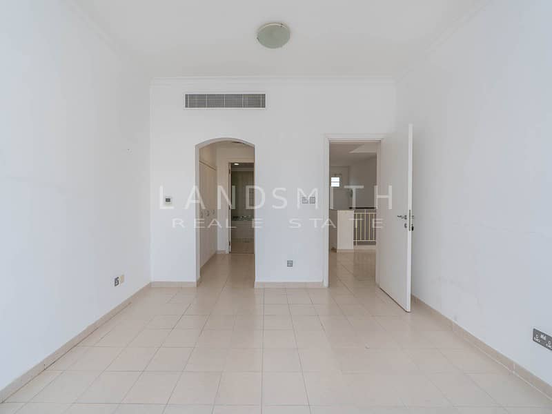 18 JAY06119-Edit copy. jpg