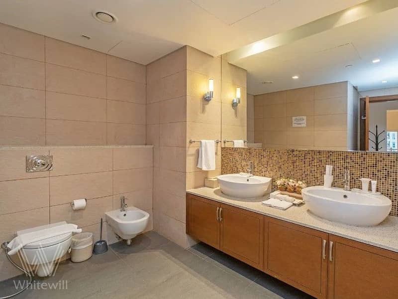 7 bathroom. jpg