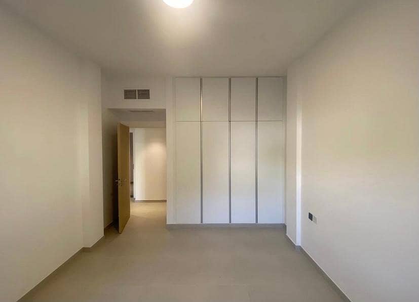 4 Room