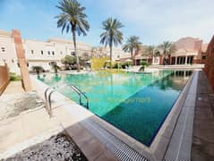 فیلا في فلل المشرف،المشرف 5 غرف 220000 درهم - 11633397