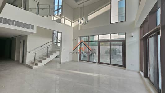 LAVISHED/PRIME LOCATION/VACANT
