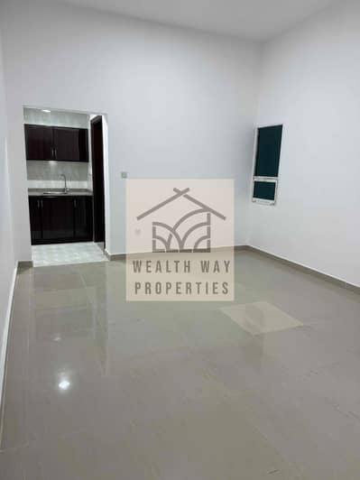 Studio for Rent in Al Muroor, Abu Dhabi - 196d6e56-3143-48e3-b8d2-d84284dd5a85. jpg