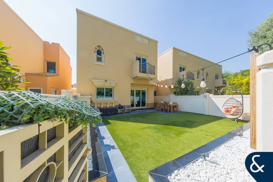 位于迪拜体育城,胜利山庄,埃斯特拉小镇 4 卧室的联排别墅 4600000 AED - 11638341 位于迪拜体育城,胜利山庄,埃斯特拉小镇 4 卧室的联排别墅 4600000 AED - 11638341