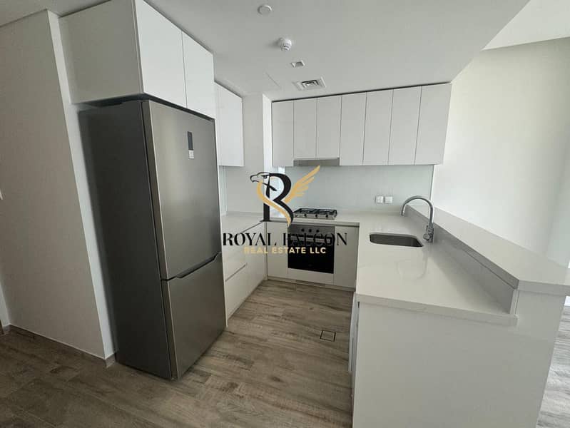 Canal View | Prime Location | Ready to Move Canal View | Prime Location | Ready to Move