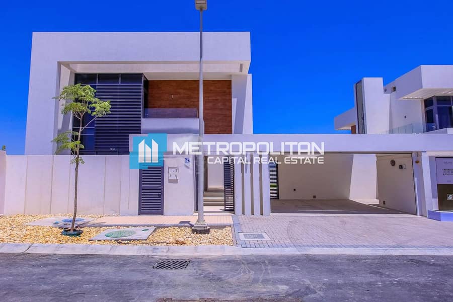 Luxurious 4BR Villa | Corner Unit | Single Row Luxurious 4BR Villa | Corner Unit | Single Row