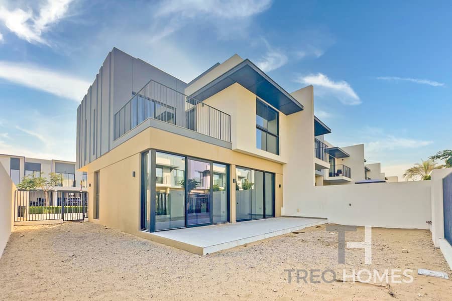 Brand New | Corner Villa | Close to Pool Brand New | Corner Villa | Close to Pool