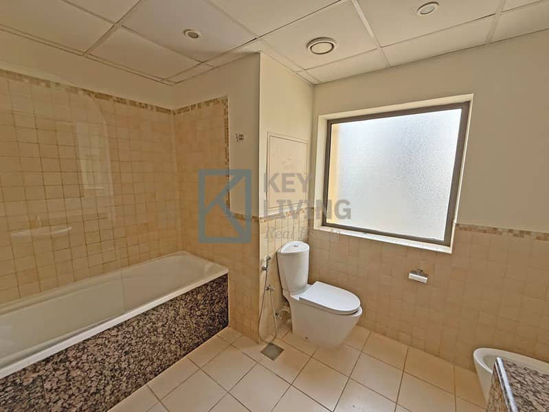 Multiple Options | Marina View | Spacious Layouts | Vacant - Image 26