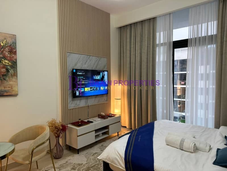 13 furnished-studio-apartment-in-dubai-azizi-riviera-brainproperties (2). jpg