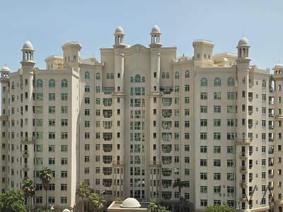 1 Bedroom Apartment for Rent in Palm Jumeirah, Dubai - Park View | High Floor | Kitchen Equipped