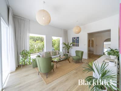 4 Bedroom Villa for Sale in The Lakes, Dubai - Beautifully Renovated | Exclusive | Vastu