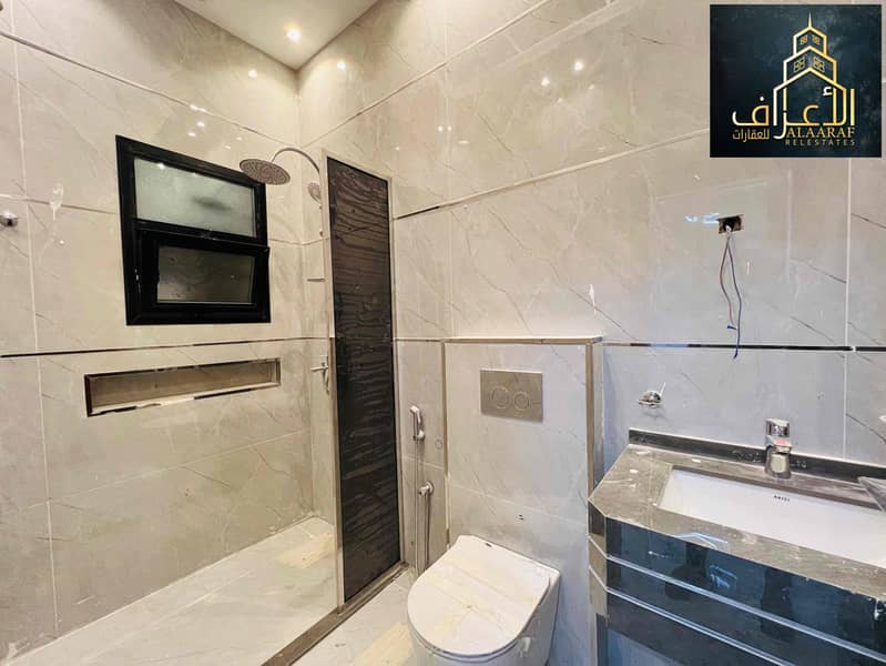 7 cd066278-c8cd-4ede-abbb-df9adfe9d845. jpg
