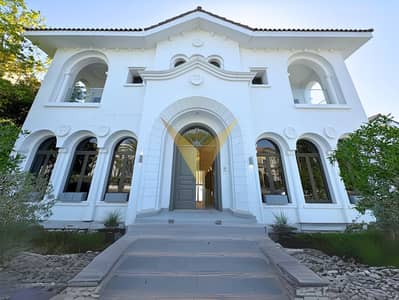 5 Bedroom Villa for Sale in Palm Jumeirah, Dubai - Private Beach Villa | Vacant | Renovation Deal