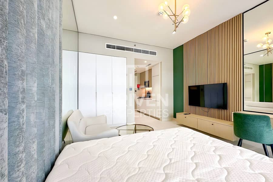 Furnished Studio | Community View | Vacant