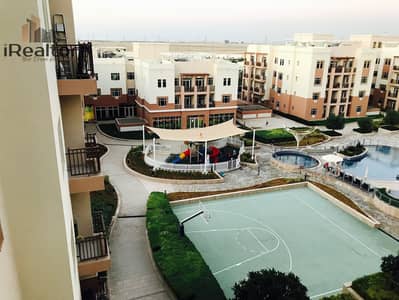 阿尔加迪尔， 阿布扎比 1 卧室单位待租 - pool view 2. jpg