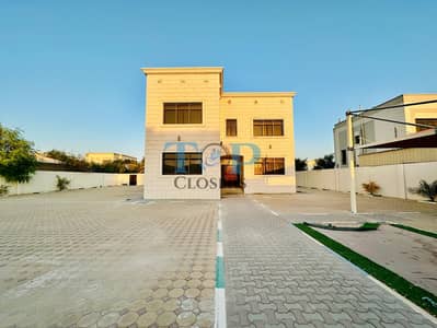 4 Bedroom Villa for Rent in Al Yahar, Al Ain - 4 Master Br Duplex Villa | Huge yard | Wardrobes