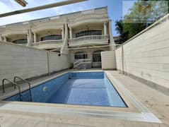 Private Swimming Pool / Private Entrance Villa / Front Yard & Back Yard / MBZ City