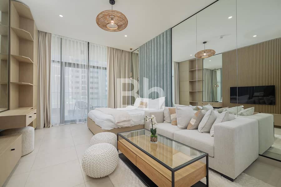 Furnished | With Balcony | Vacant Now Furnished | With Balcony | Vacant Now