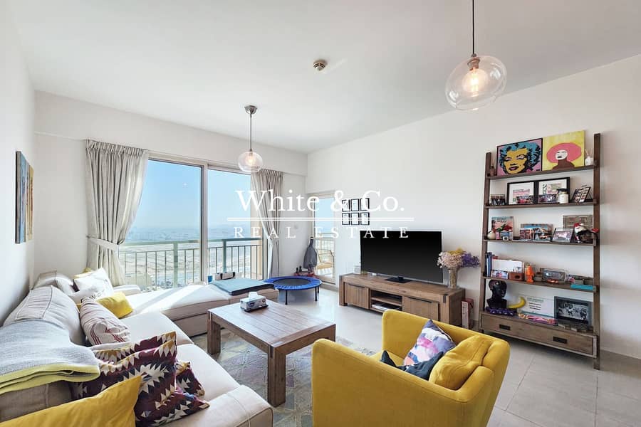 Exclusive | High Floor | Bright Apartment Exclusive | High Floor | Bright Apartment