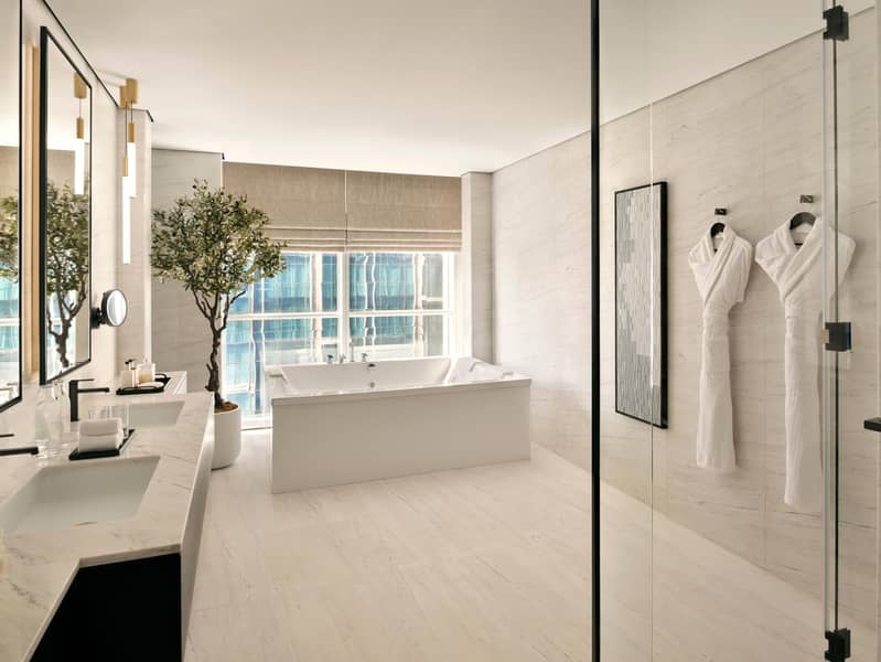 12 Presidential Suite - Bathroom with Jacuzzi. jpg