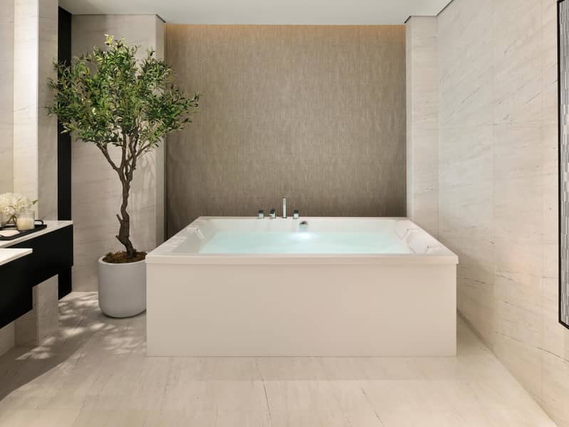 13 Presidential Suite - Jacuzzi. jpg