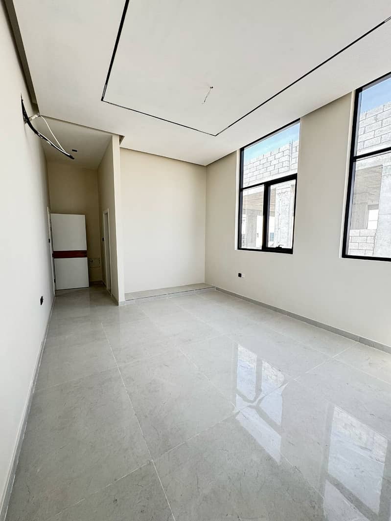 3 صورة واتساب بتاريخ 2025-05-12 في 01.01. 42_42642792. jpg