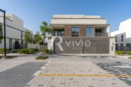 Close to Park | On the Sikka | Closed Garage