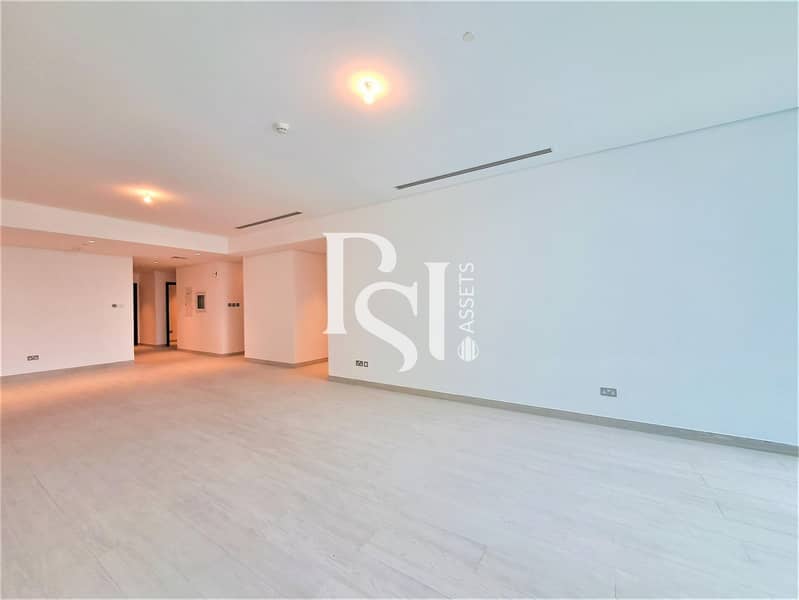 4 LIVING ROOM-2. jpg