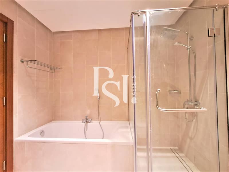19 BATHROOM-7. jpg