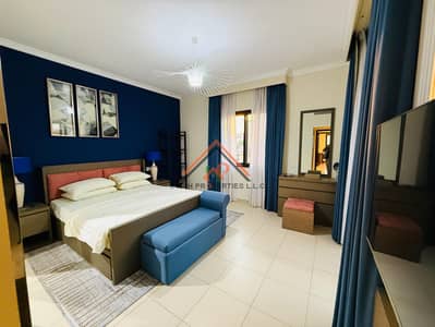 LAVISHED FULLY FURNISHED/PRIME LOCATION/VACANT