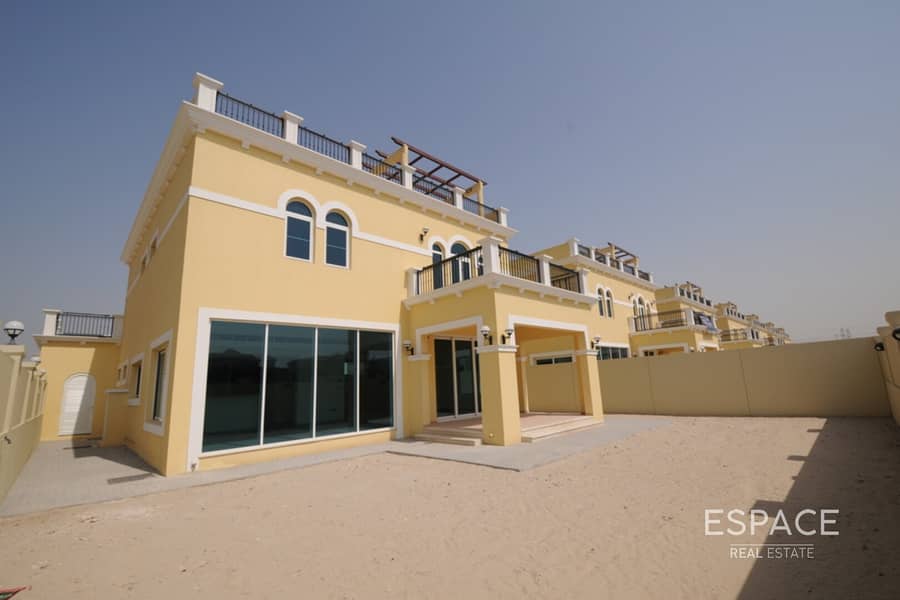 Вилла в Джумейра Парк,Дистрикт 9, 4 cпальни, 370000 AED - 11644983 Вилла в Джумейра Парк,Дистрикт 9, 4 cпальни, 370000 AED - 11644983
