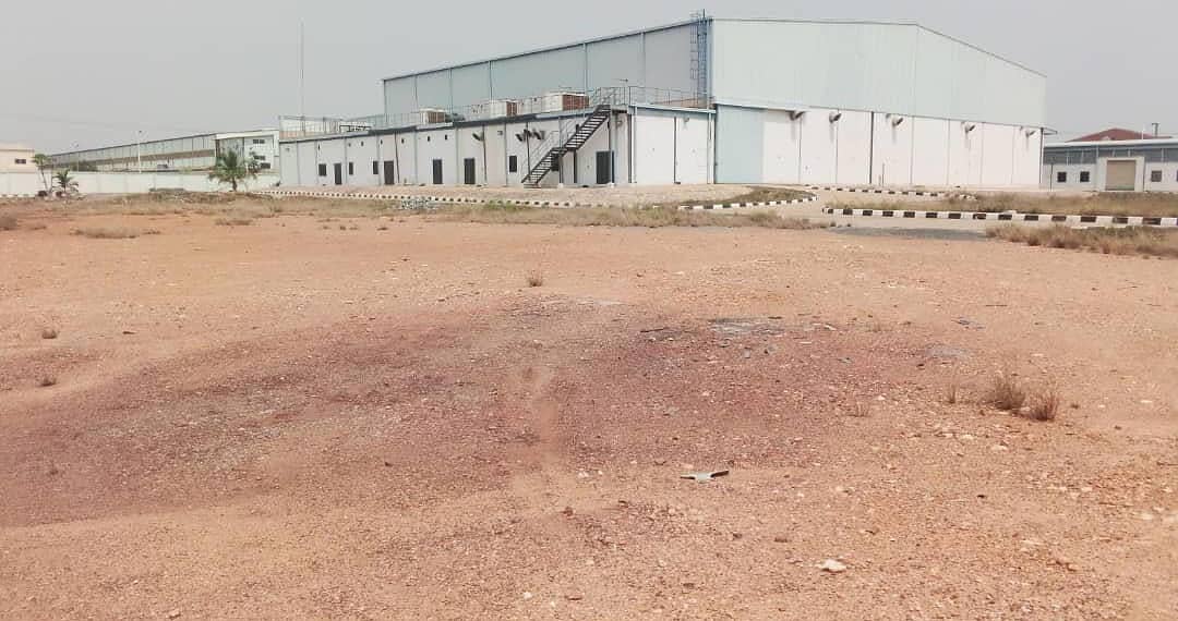 2 Warehouse-for-sale-at-Tema-in-Ghana-13-1080x570. jpg