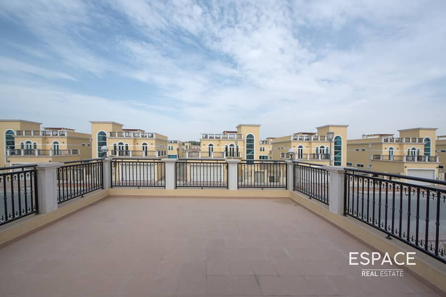 Вилла в Джумейра Парк,Дистрикт 9, 4 cпальни, 420000 AED - 11645731 Вилла в Джумейра Парк,Дистрикт 9, 4 cпальни, 420000 AED - 11645731