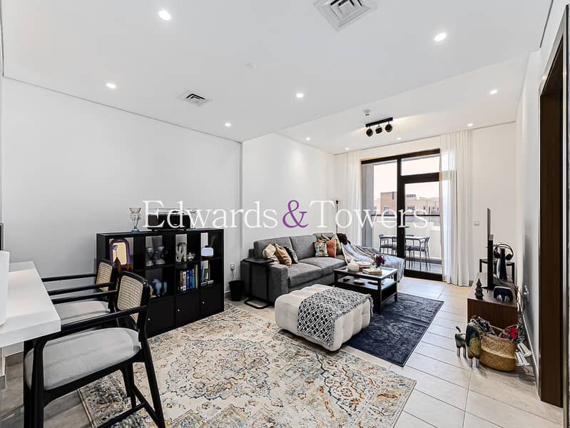 Spacious | 1 Bedroom + Study Room Spacious | 1 Bedroom + Study Room