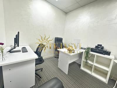 مکتب  للايجار في ديرة، دبي - 81abff15-b56f-450b-923b-cce280726703. jpg