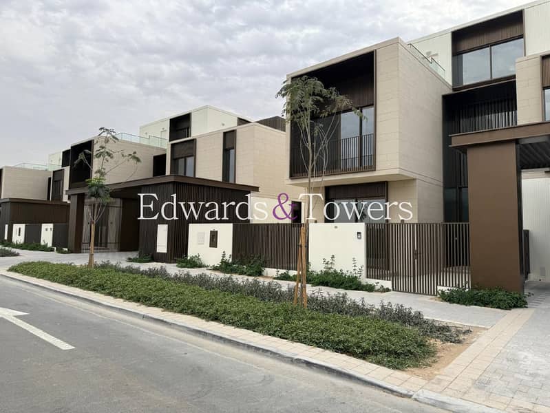 Exclusive|5 Bed Large Layout|Corner|Bloom Villa Exclusive|5 Bed Large Layout|Corner|Bloom Villa