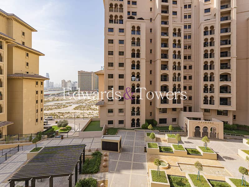 Spacious Layout | 2 Beds | Courtyard View