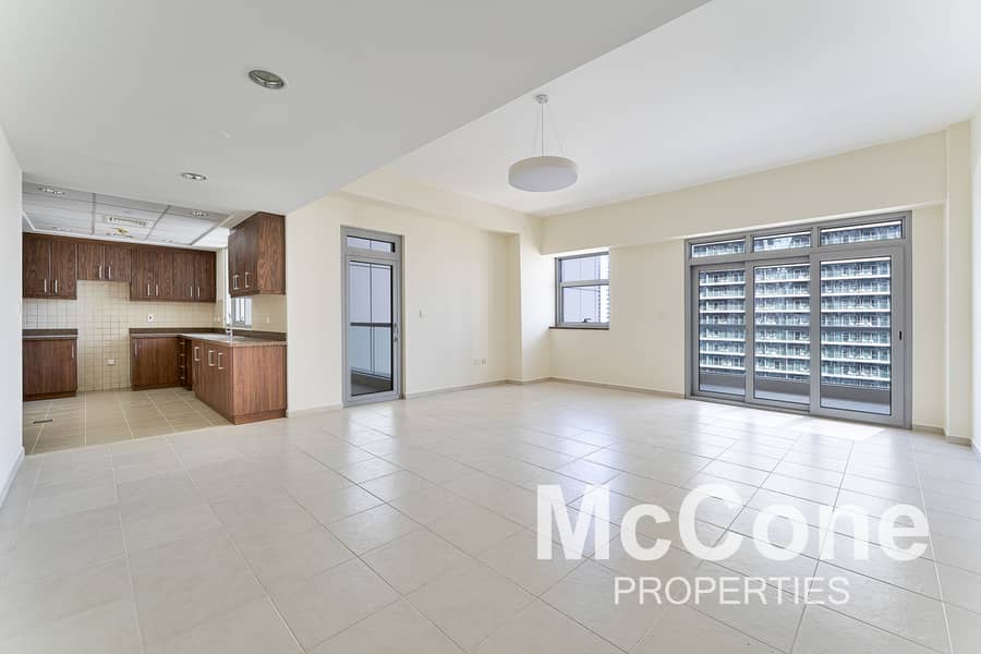 Upgraded | Spacious Layout | Near Metro Upgraded | Spacious Layout | Near Metro