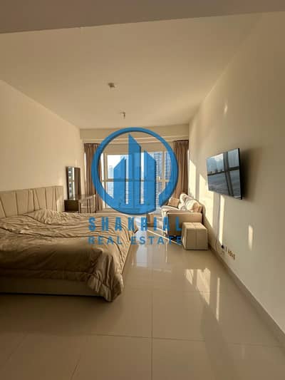 Vacant | fully furnished | luxury living | hot deal