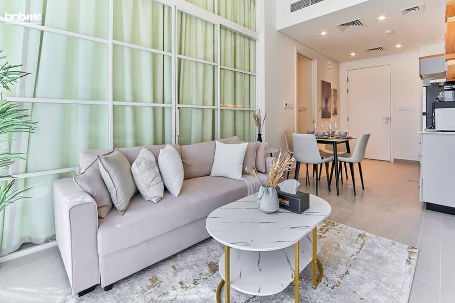 7 Living Area 4 jpg. jpg