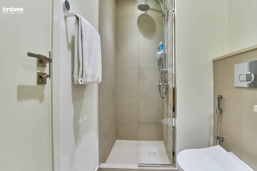25 Washroom 3. jpg