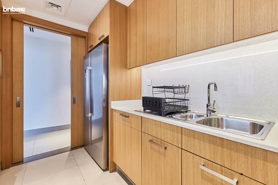 21 Kitchen 5. jpg