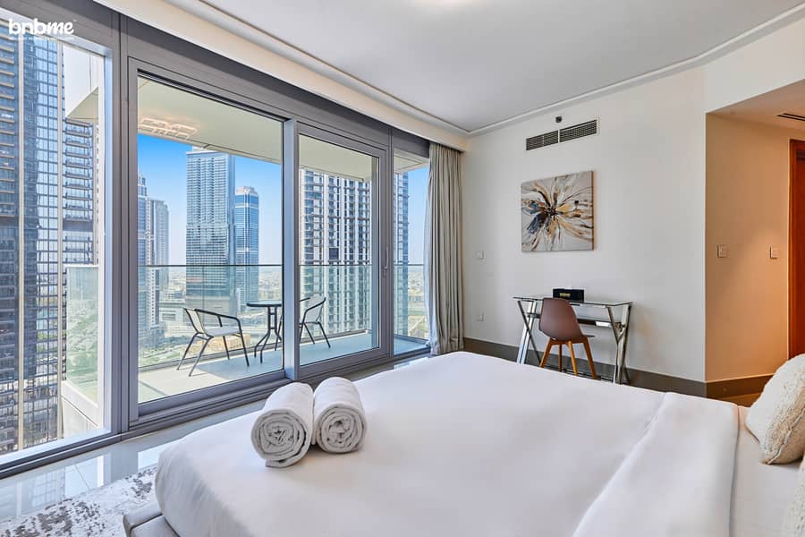 30 Master Bedroom 1. jpg