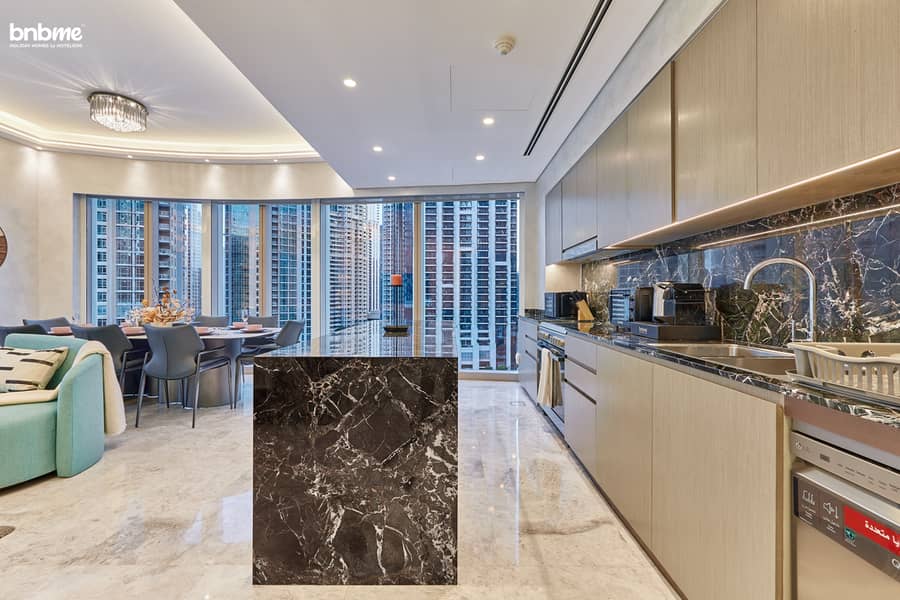 18 Kitchen. jpg