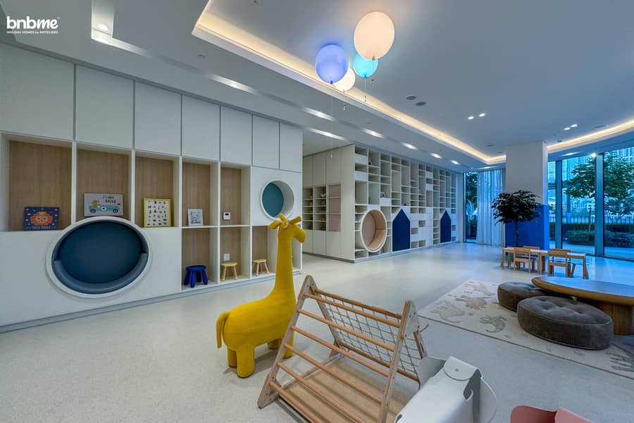 34 Family Room (4). jpg