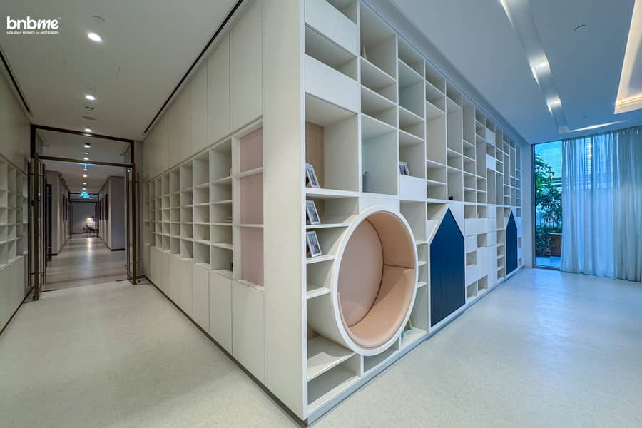 37 Family Room (5). jpg